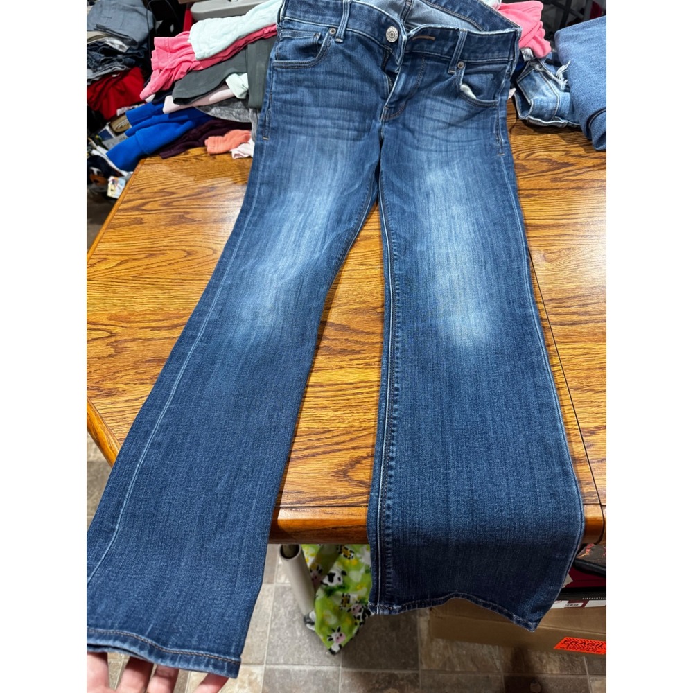 Express Barely Boot Low Rise Medium Wash Denim Jeans Womens Size 6S